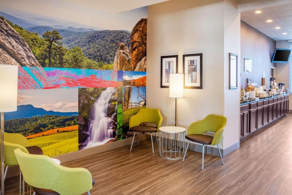 Clarion Pointe Harrisonburg Main image